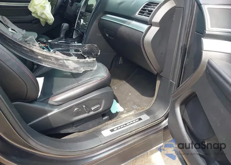 2017 Ford Explorer Sport z USA, uszkodzony, nr VIN 1FM5K8GT9HGD98838